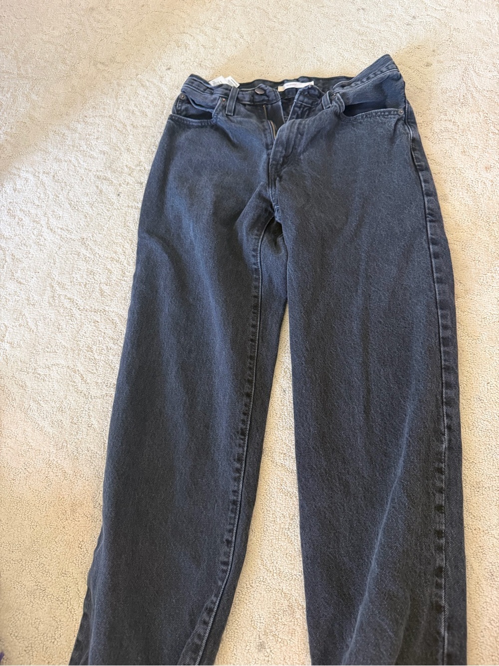 Straight Leg Women's Jeans in Washed Black - Classic Everyday Style